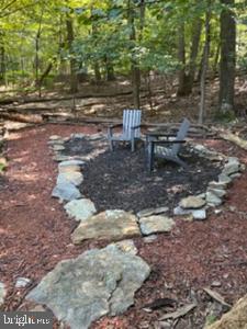 LAUREL WOODS - Residential