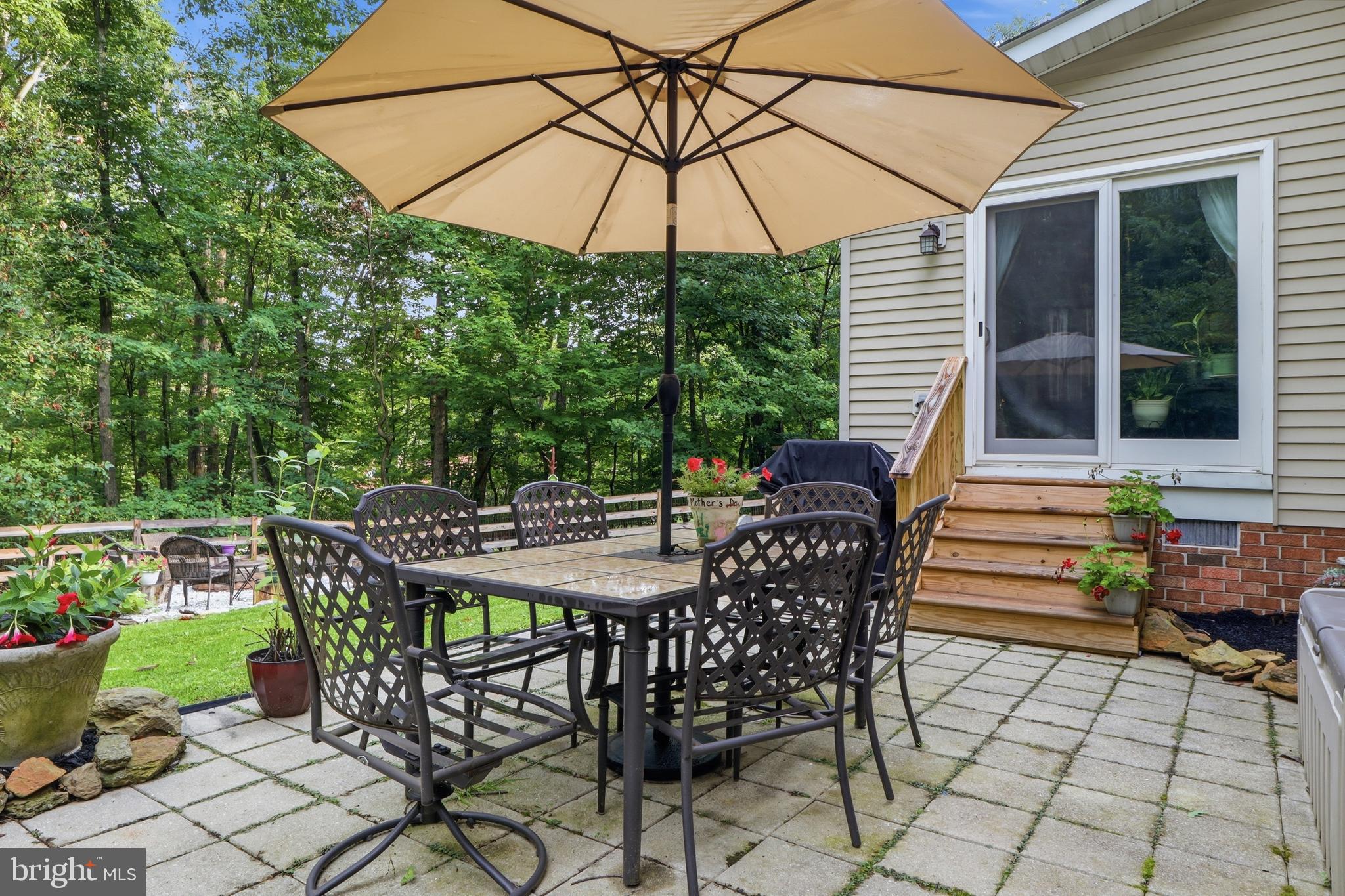 LAUREL WOODS - Residential
