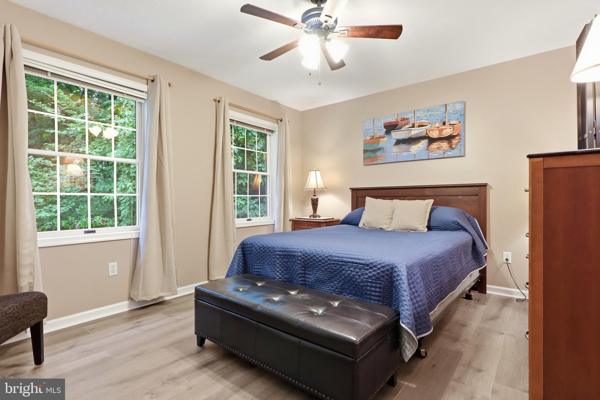LAUREL WOODS - Residential
