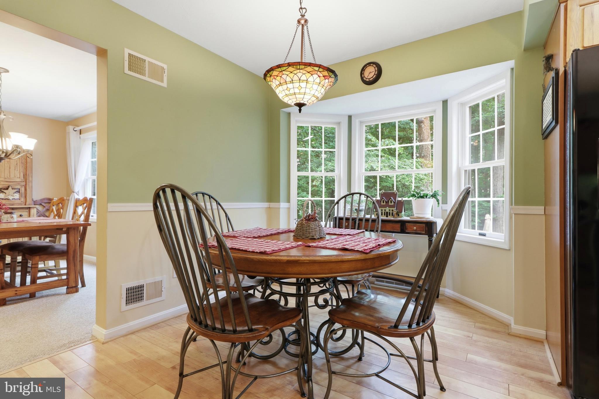 LAUREL WOODS - Residential