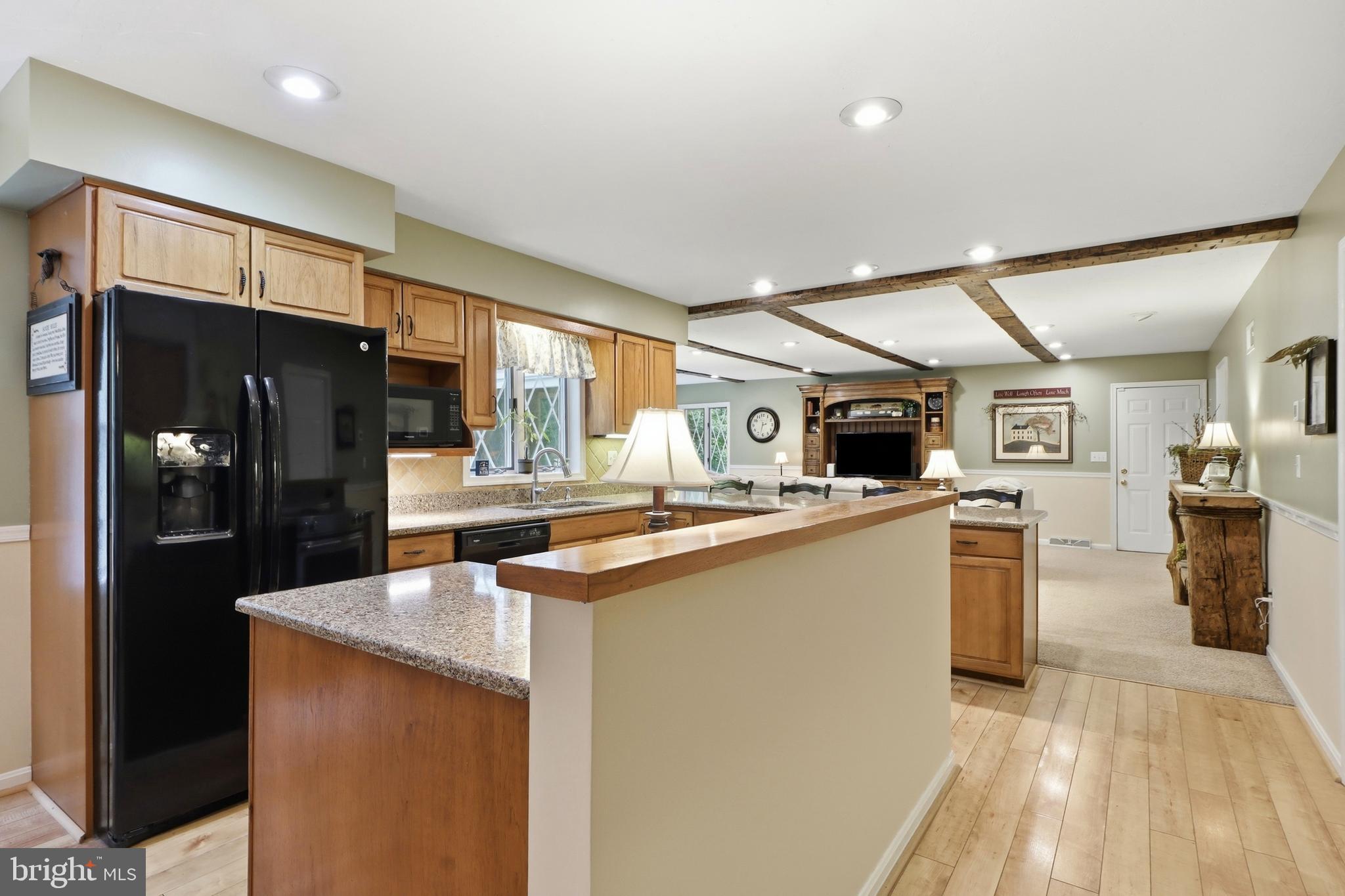 LAUREL WOODS - Residential