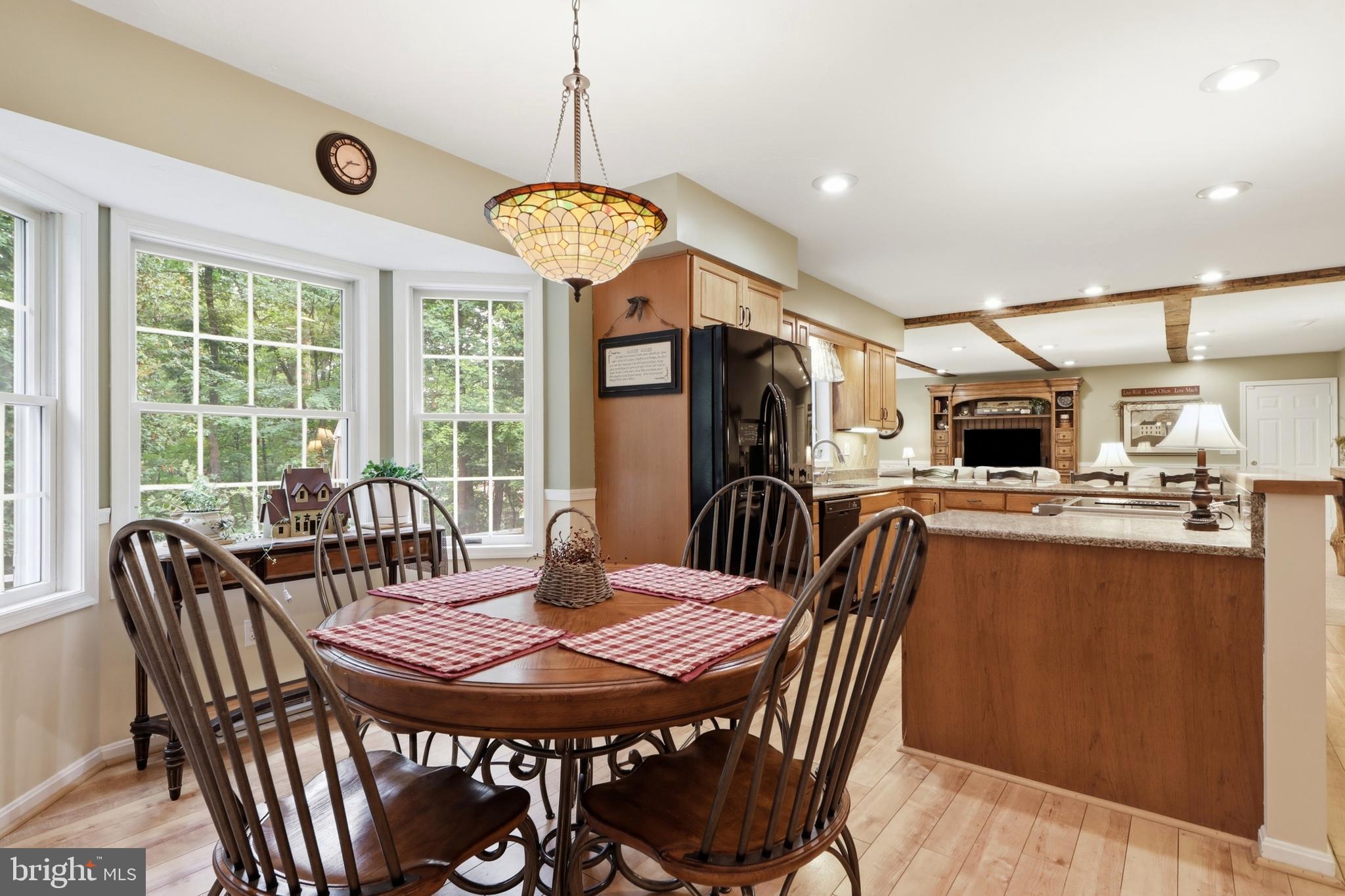LAUREL WOODS - Residential
