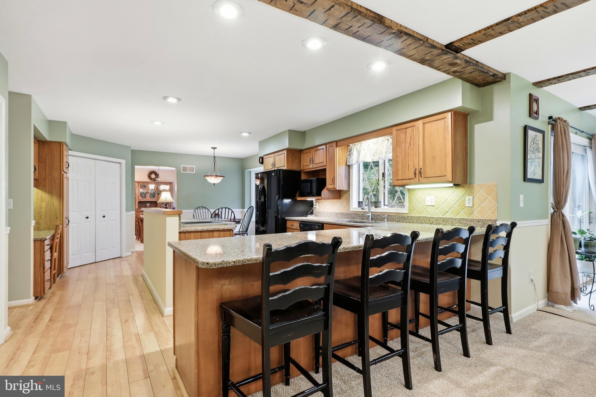 LAUREL WOODS - Residential