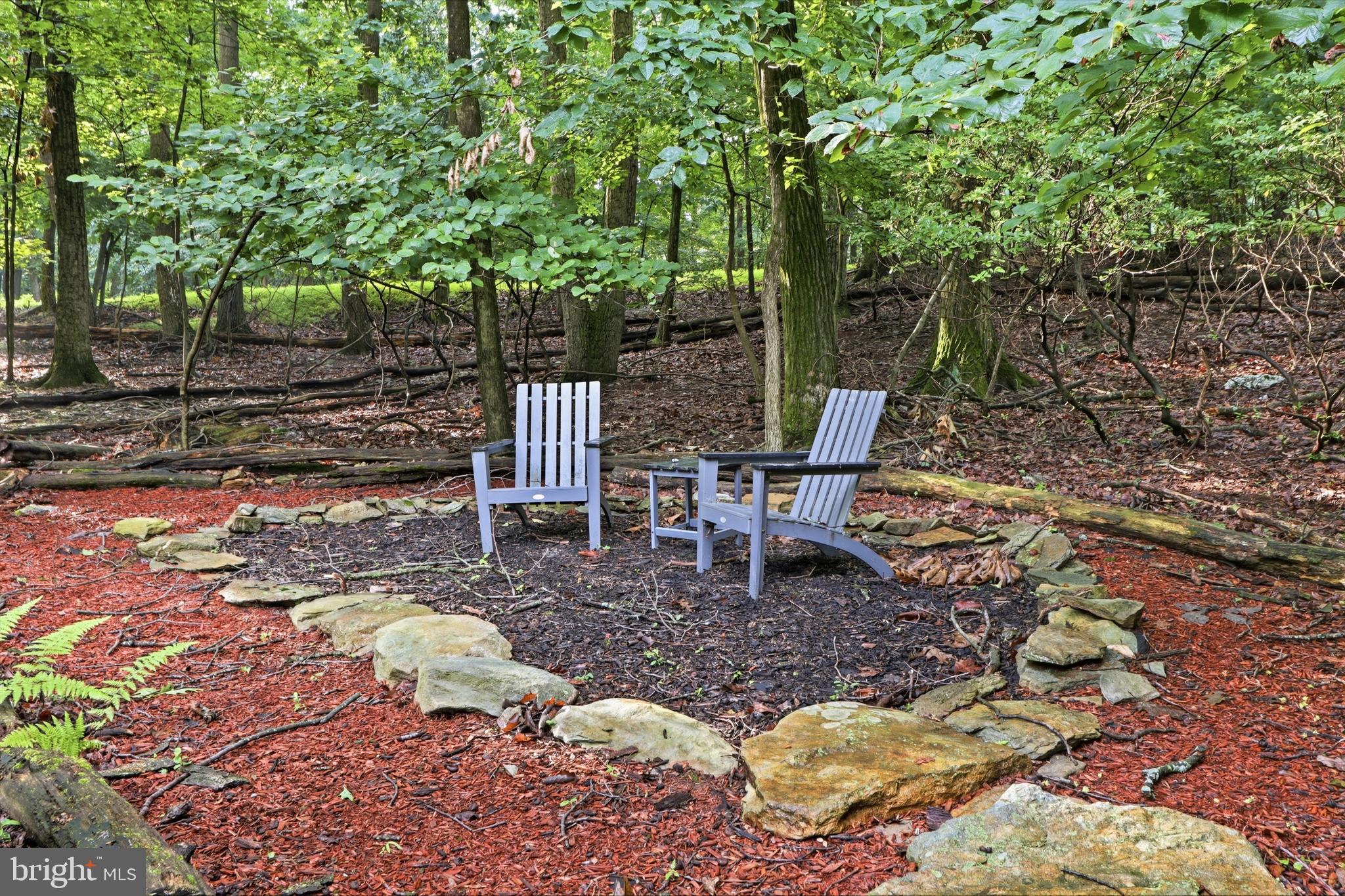 LAUREL WOODS - Residential