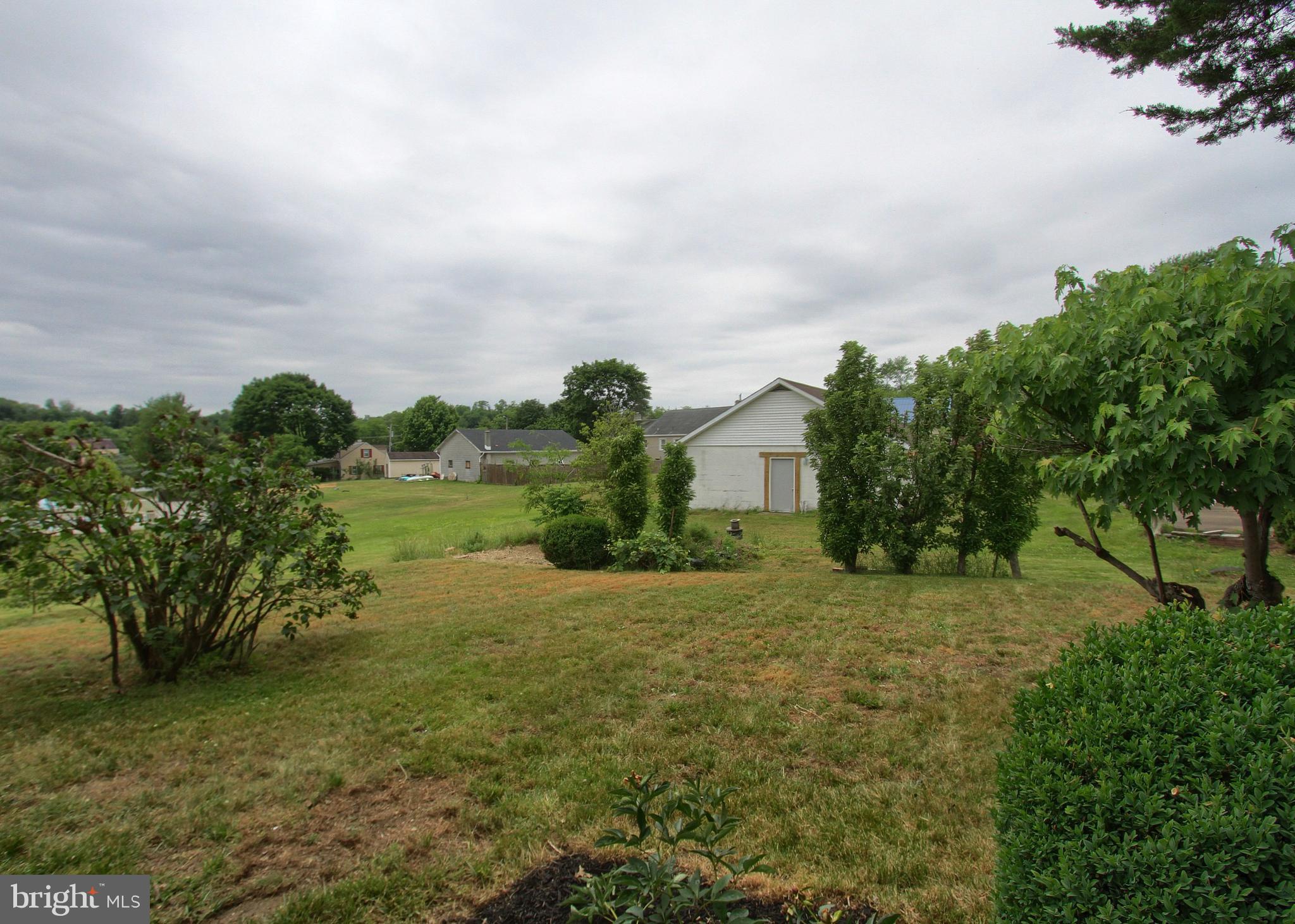 EAST PENNSBORO - Residential
