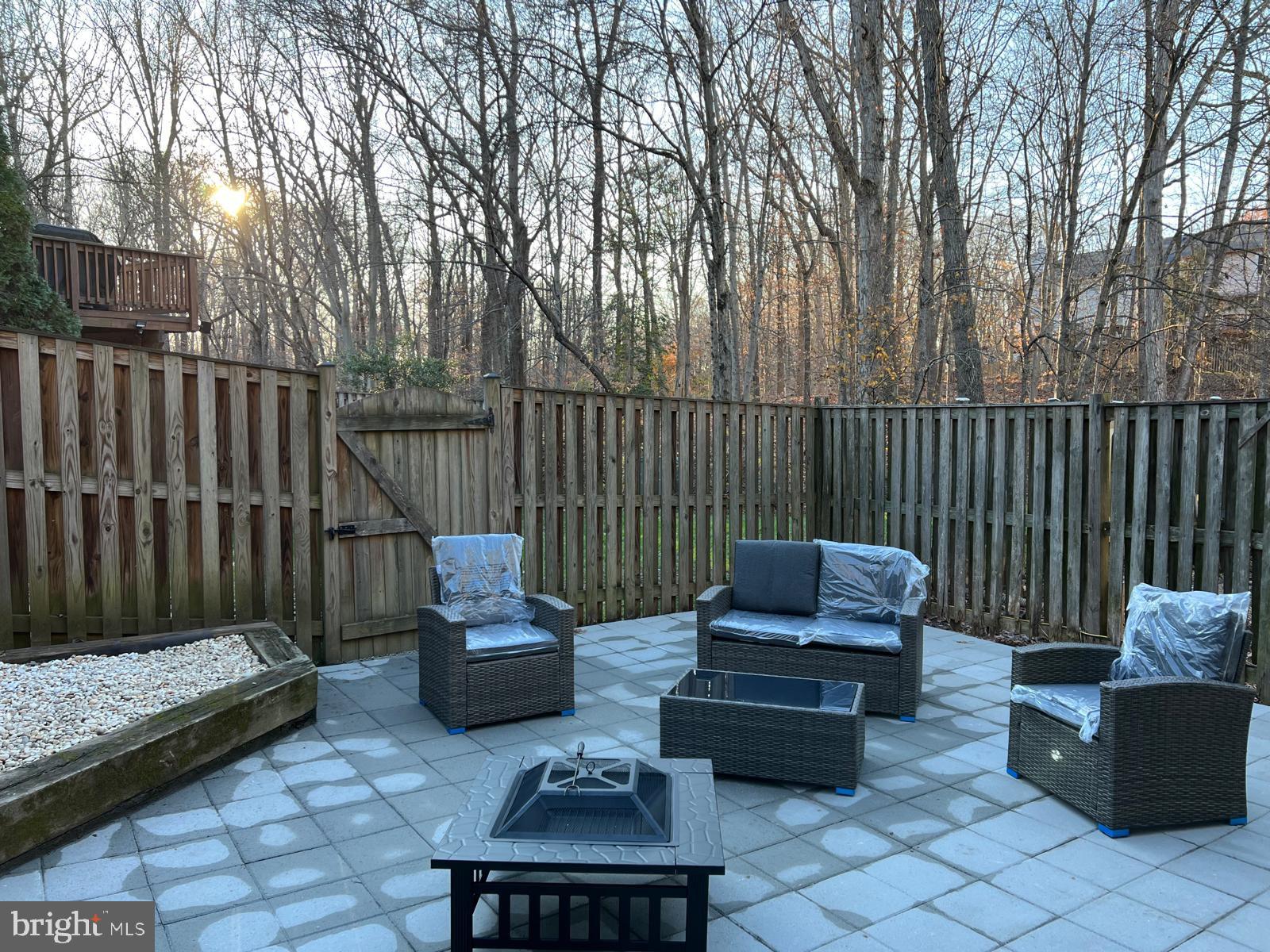 SPRING WOODS - Residential