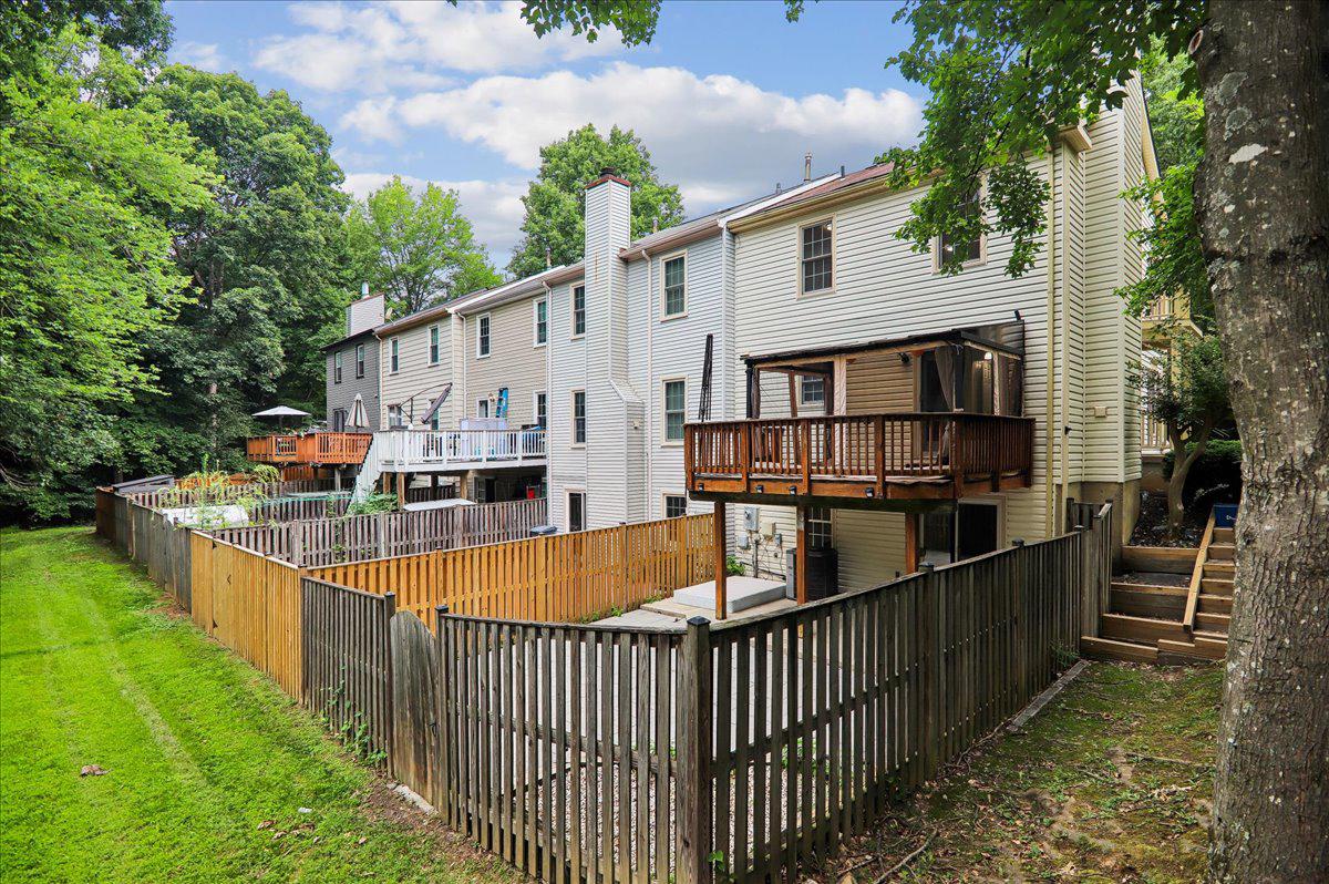 SPRING WOODS - Residential