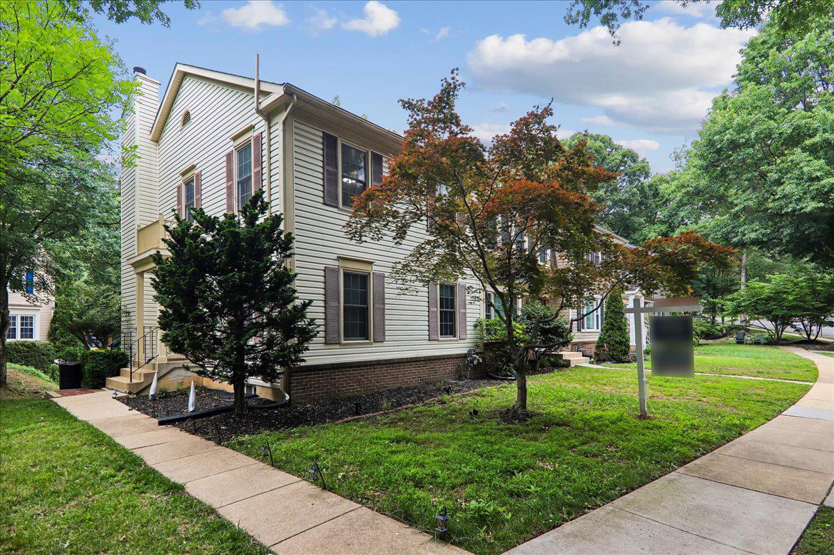 SPRING WOODS - Residential