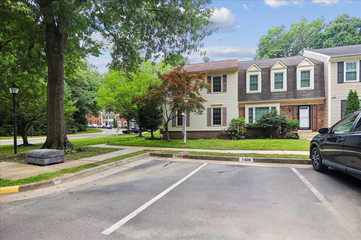 SPRING WOODS - Residential