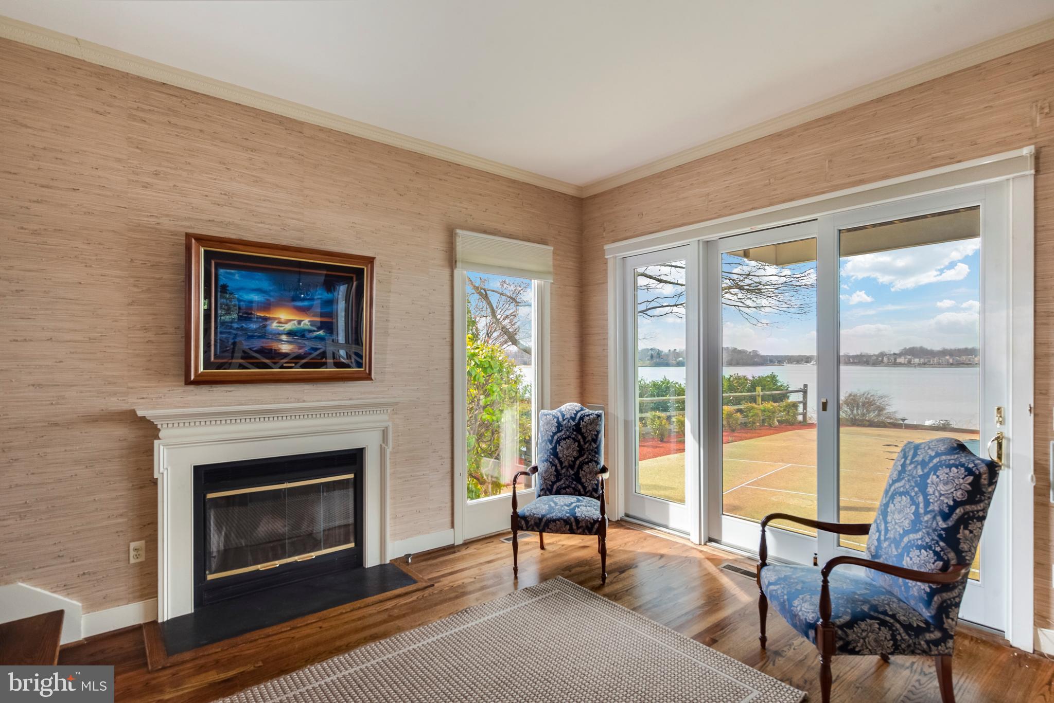 WILD ROSE SHORES - Residential