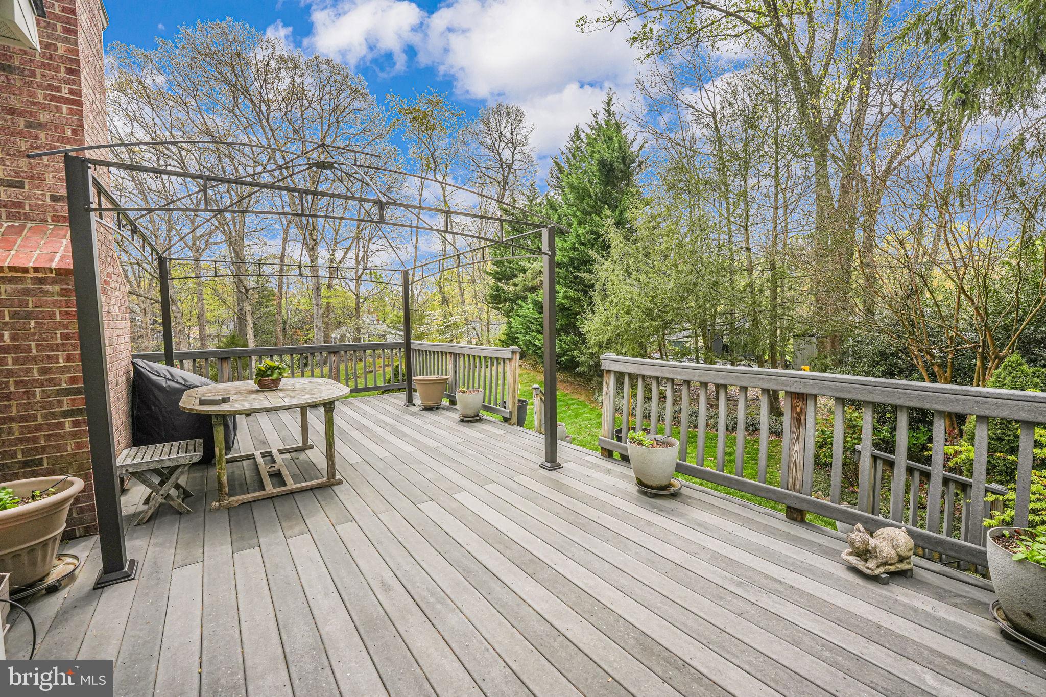 ROLLING VALLEY - Residential