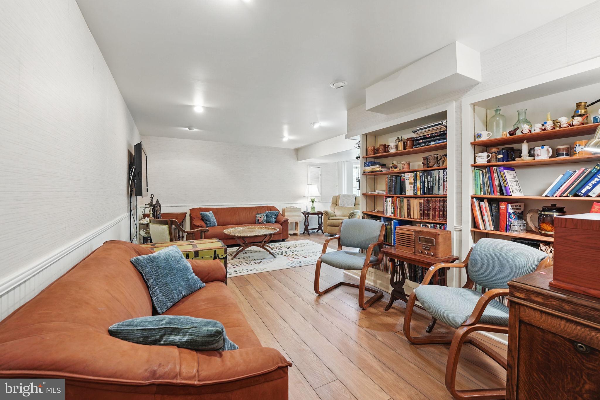 ROLLING VALLEY - Residential