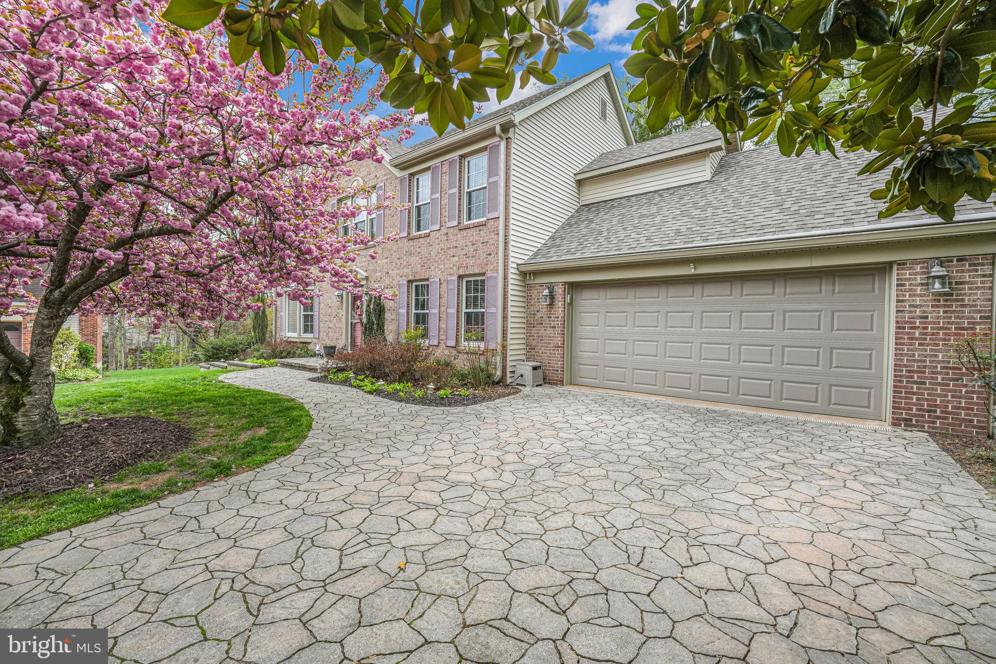 ROLLING VALLEY - Residential