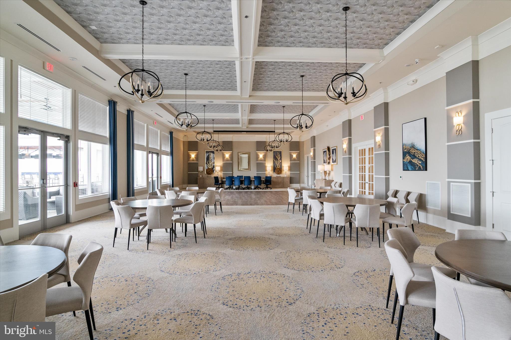 FOUR SEASONS AT KENT ISLAND - Residential