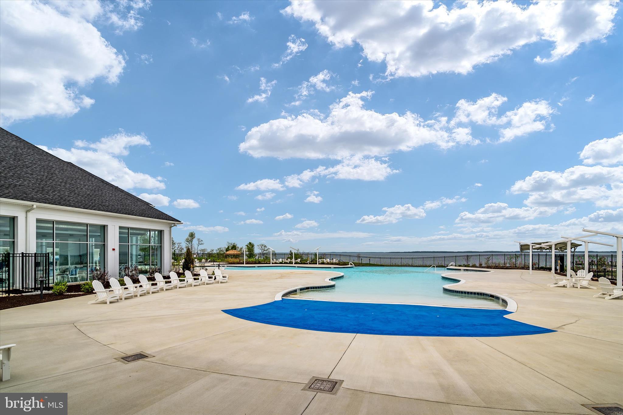 FOUR SEASONS AT KENT ISLAND - Residential