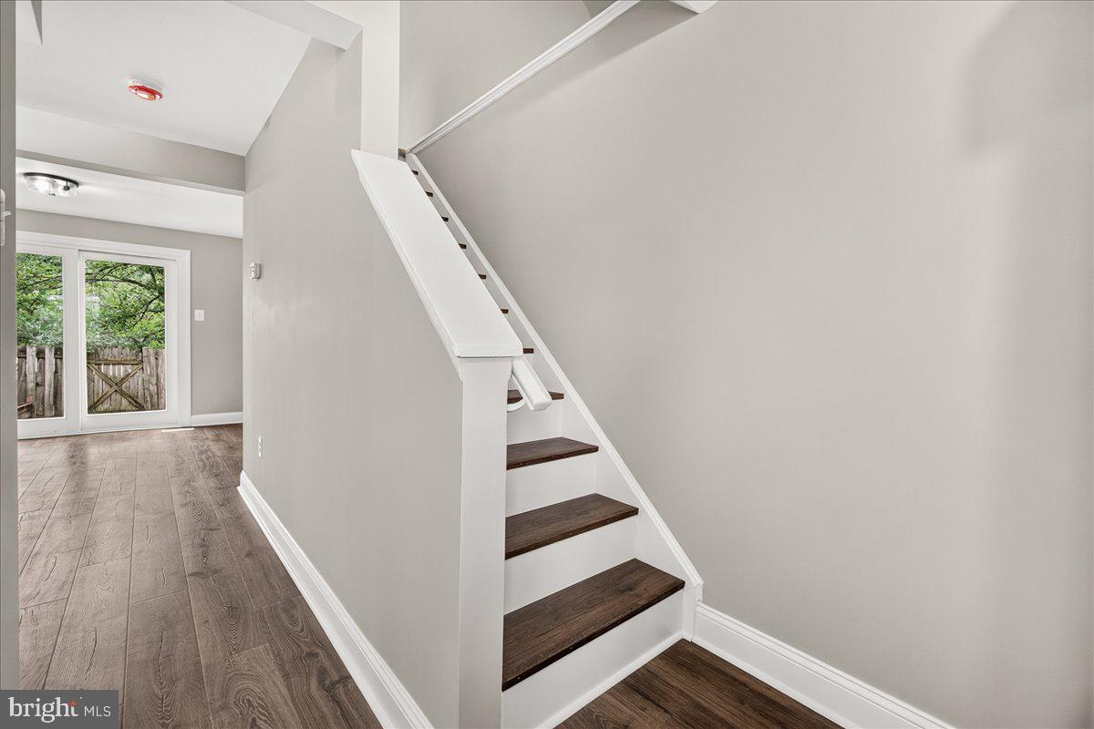 MIDDLEBROOK COMMONS - Residential
