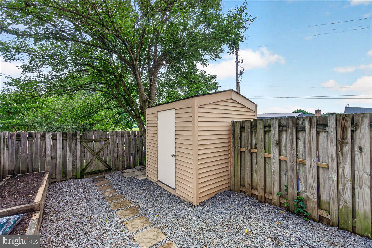 MIDDLEBROOK COMMONS - Residential
