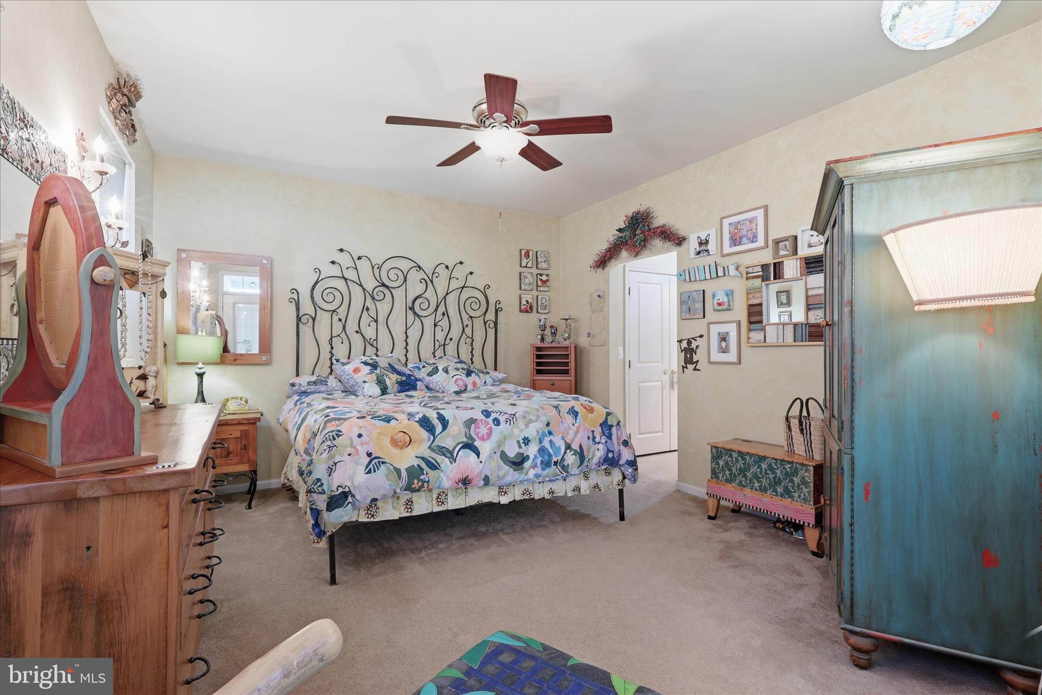 BLOOMS CROSSING - Residential