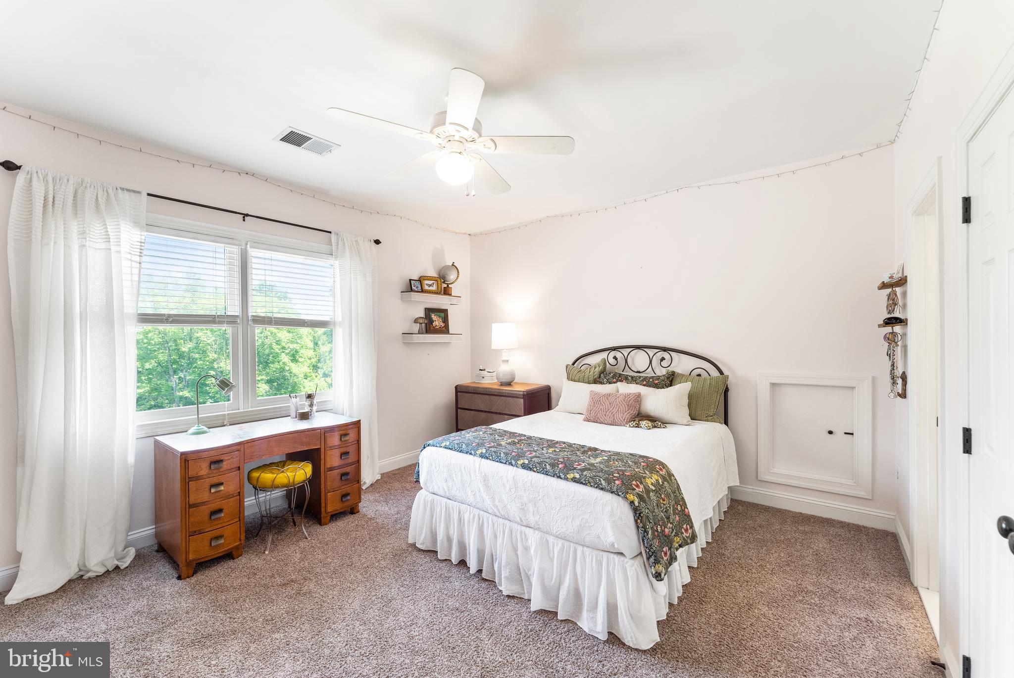 SOMMERS TIME FARM - Residential