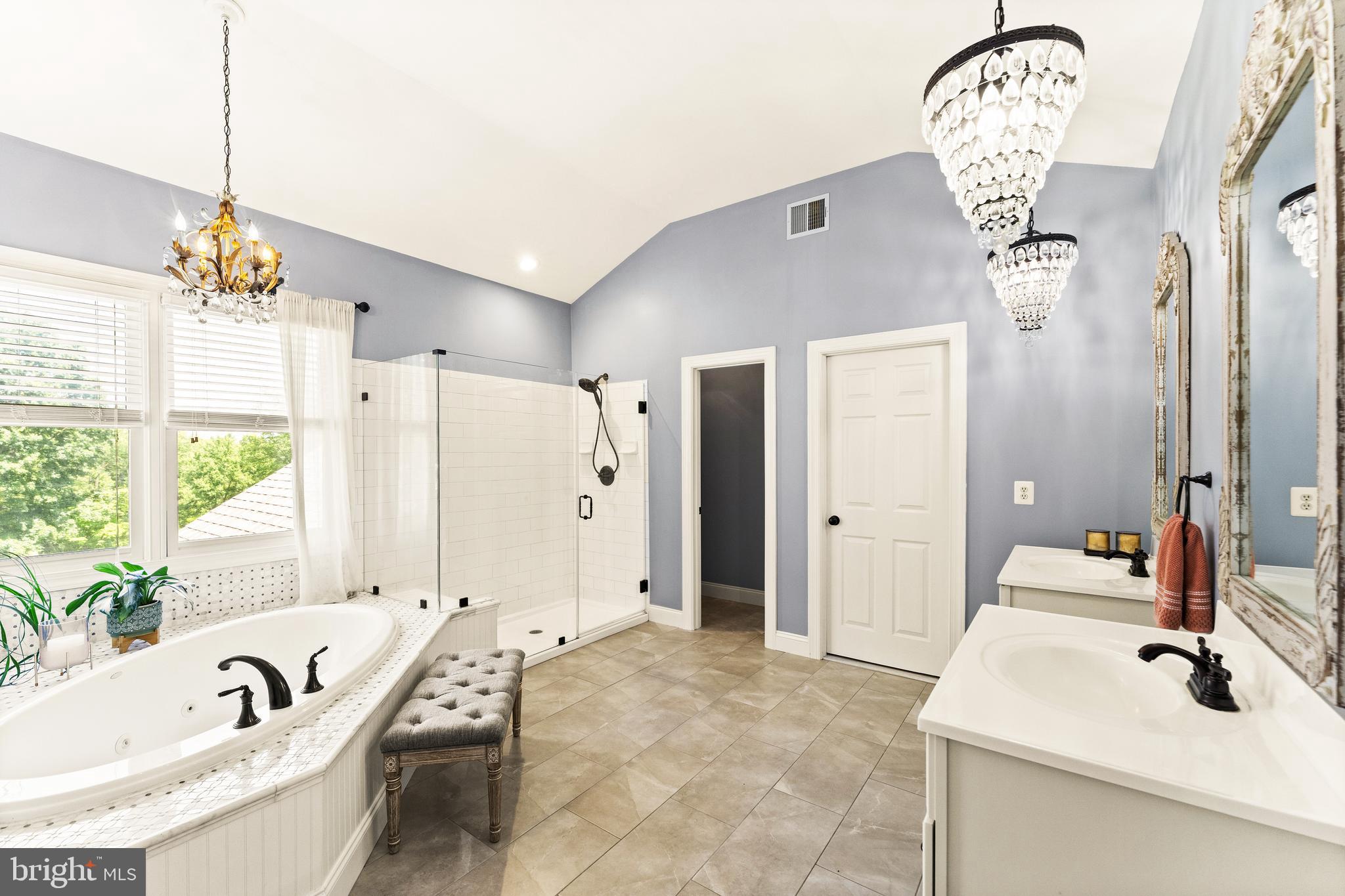 SOMMERS TIME FARM - Residential