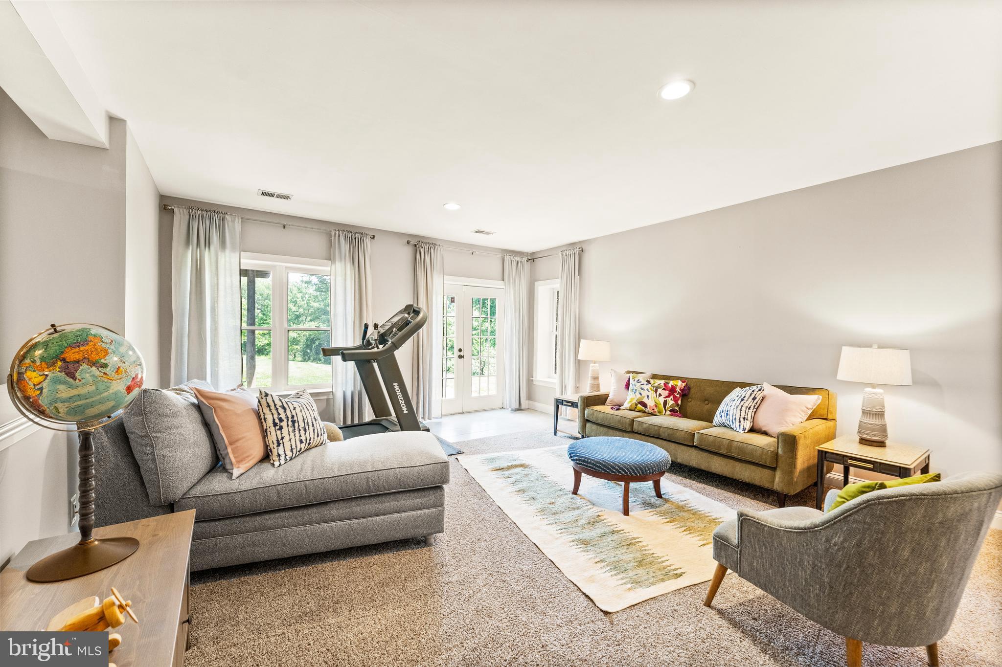 SOMMERS TIME FARM - Residential