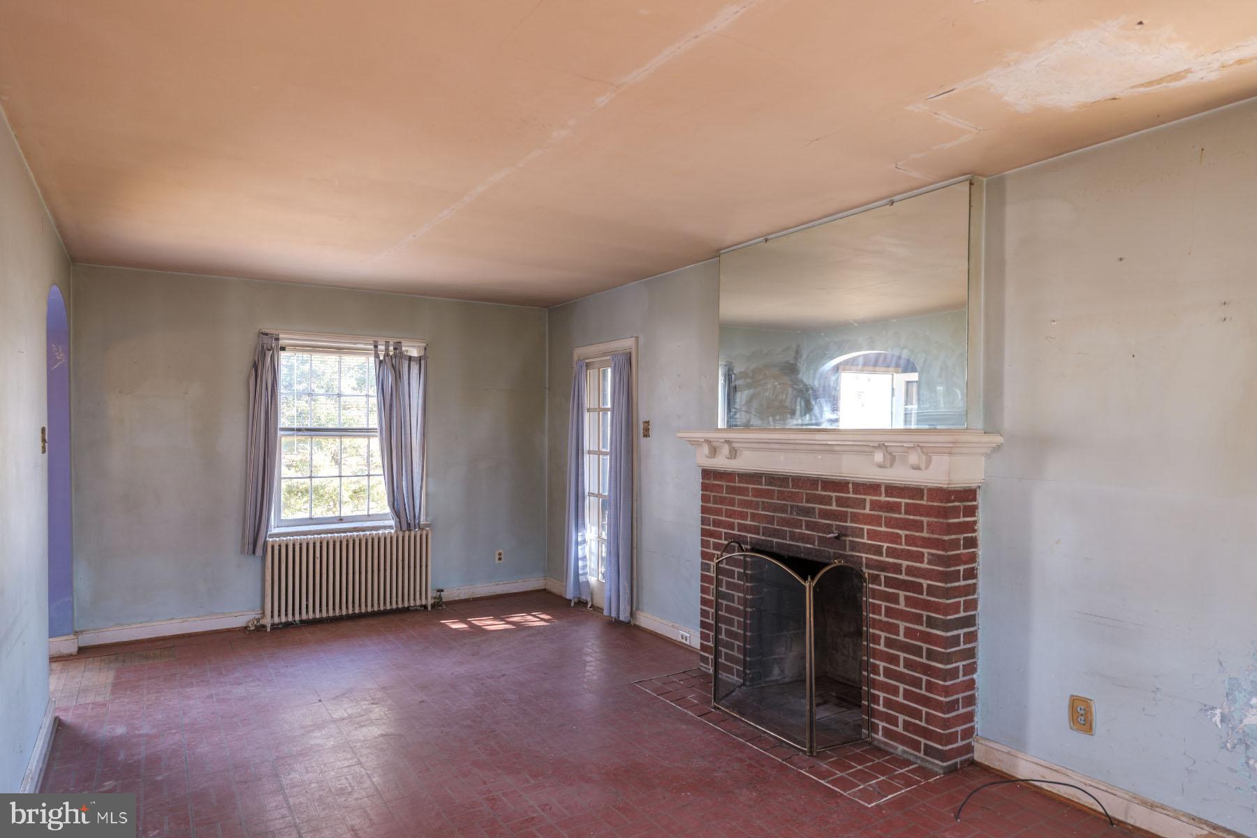 NORTH HAGERSTOWN - Residential
