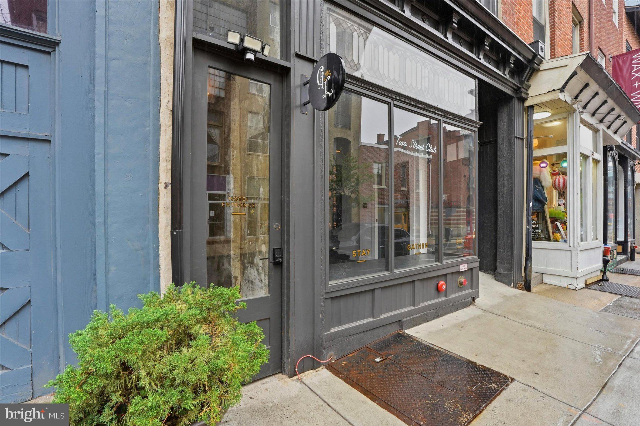 OLD CITY - Commercial Sale