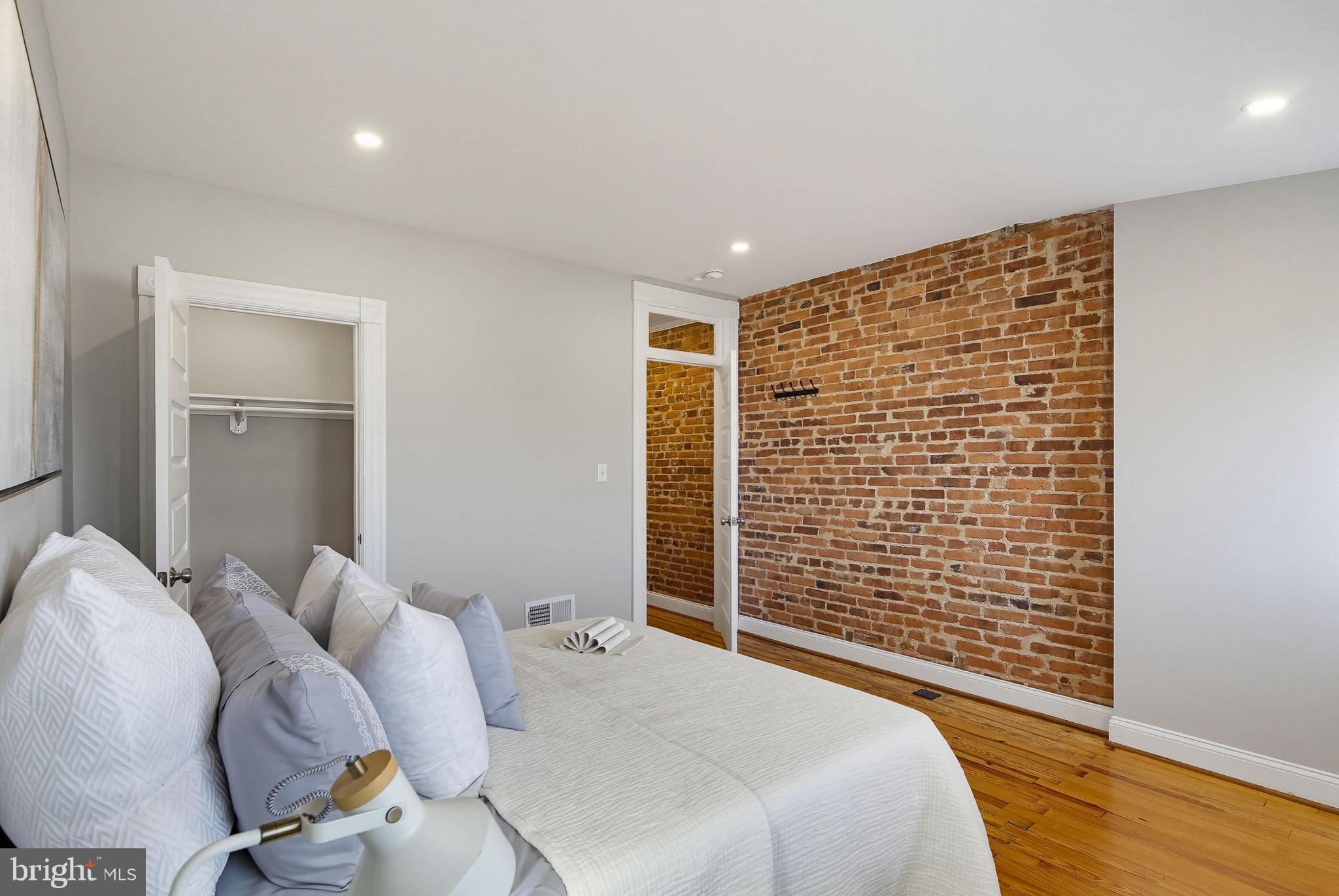 BREWERS HILL - Residential