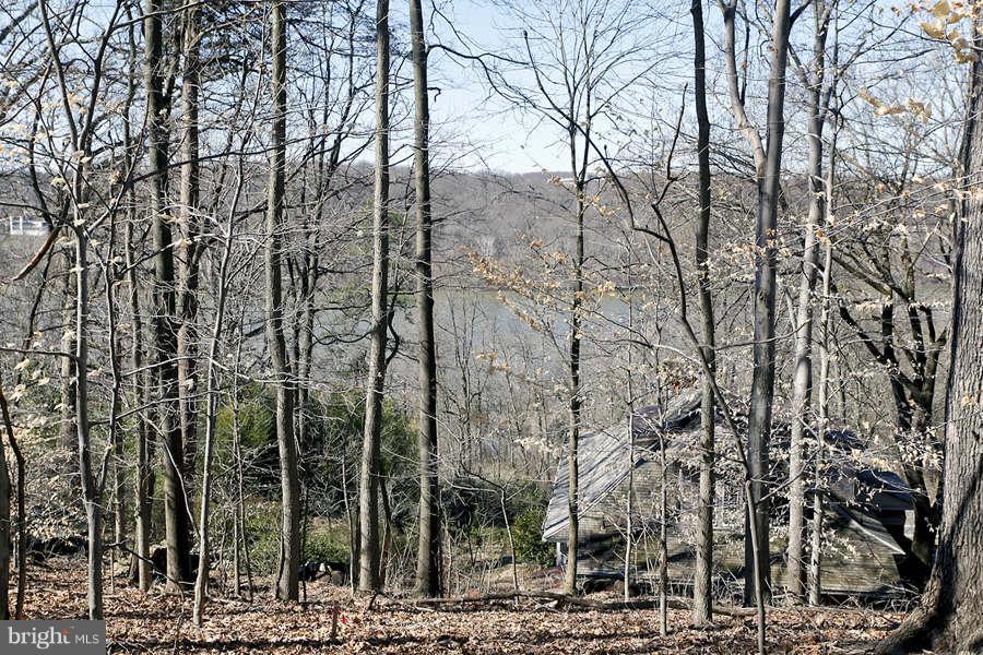 GLEN ECHO HEIGHTS - Land