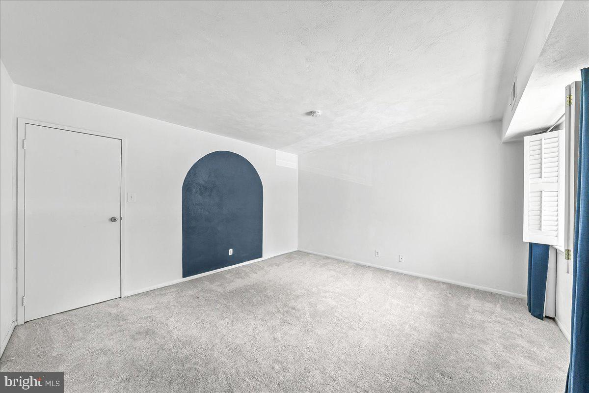 HICKORY HILL - Residential