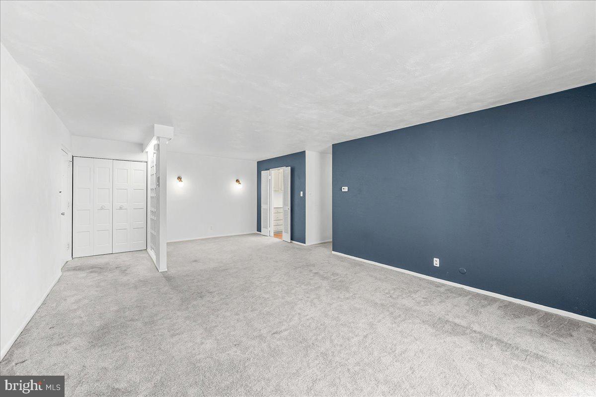 HICKORY HILL - Residential
