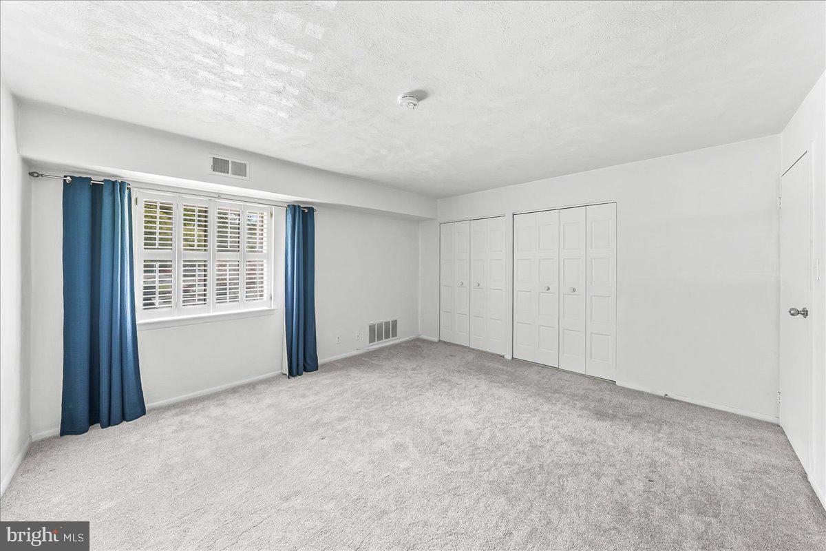 HICKORY HILL - Residential