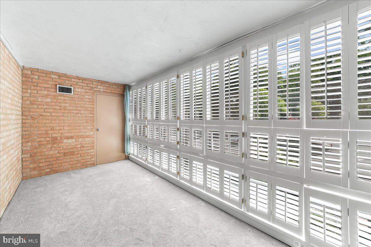 HICKORY HILL - Residential