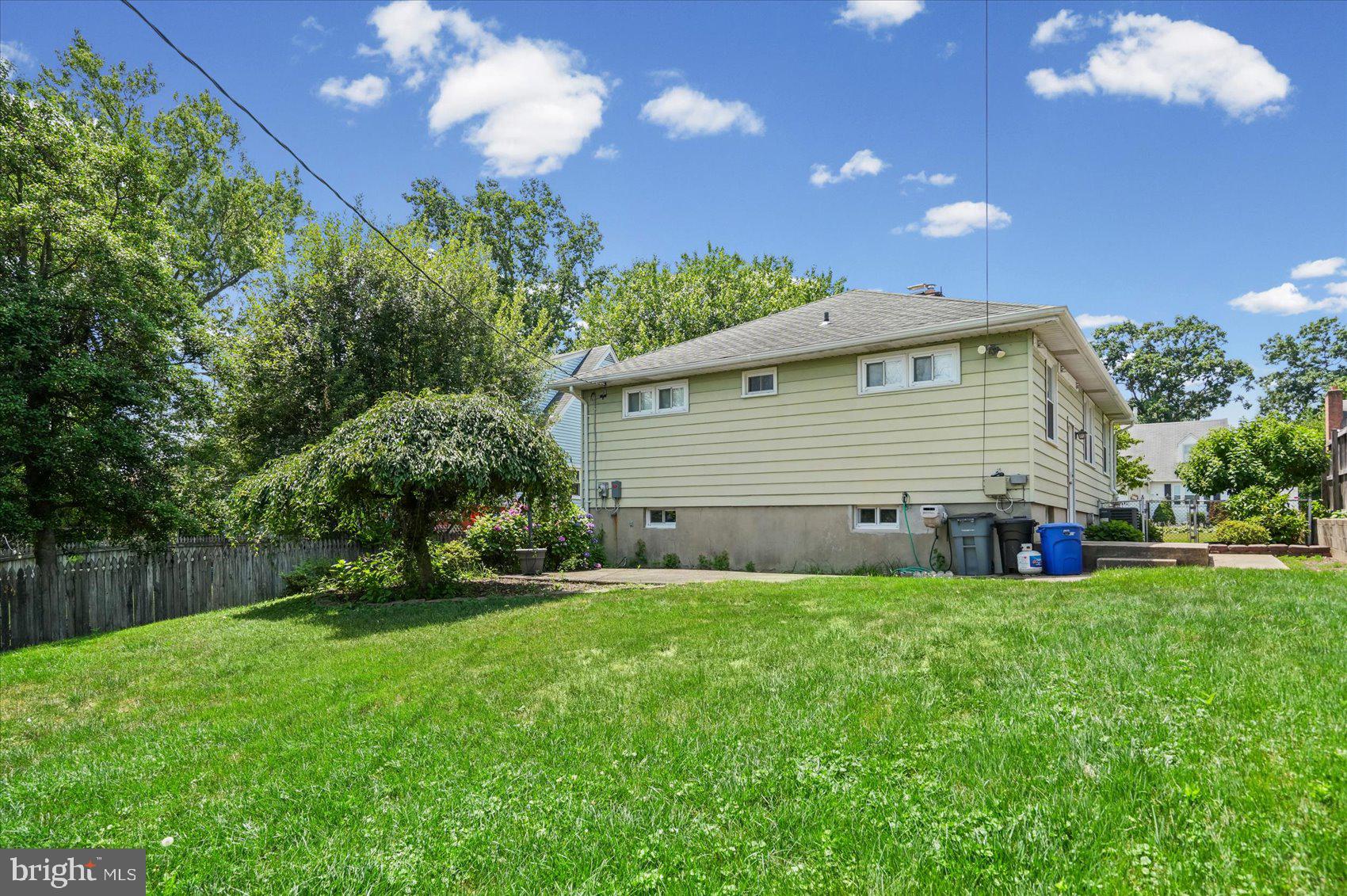 HILLSIDE PARK - Residential
