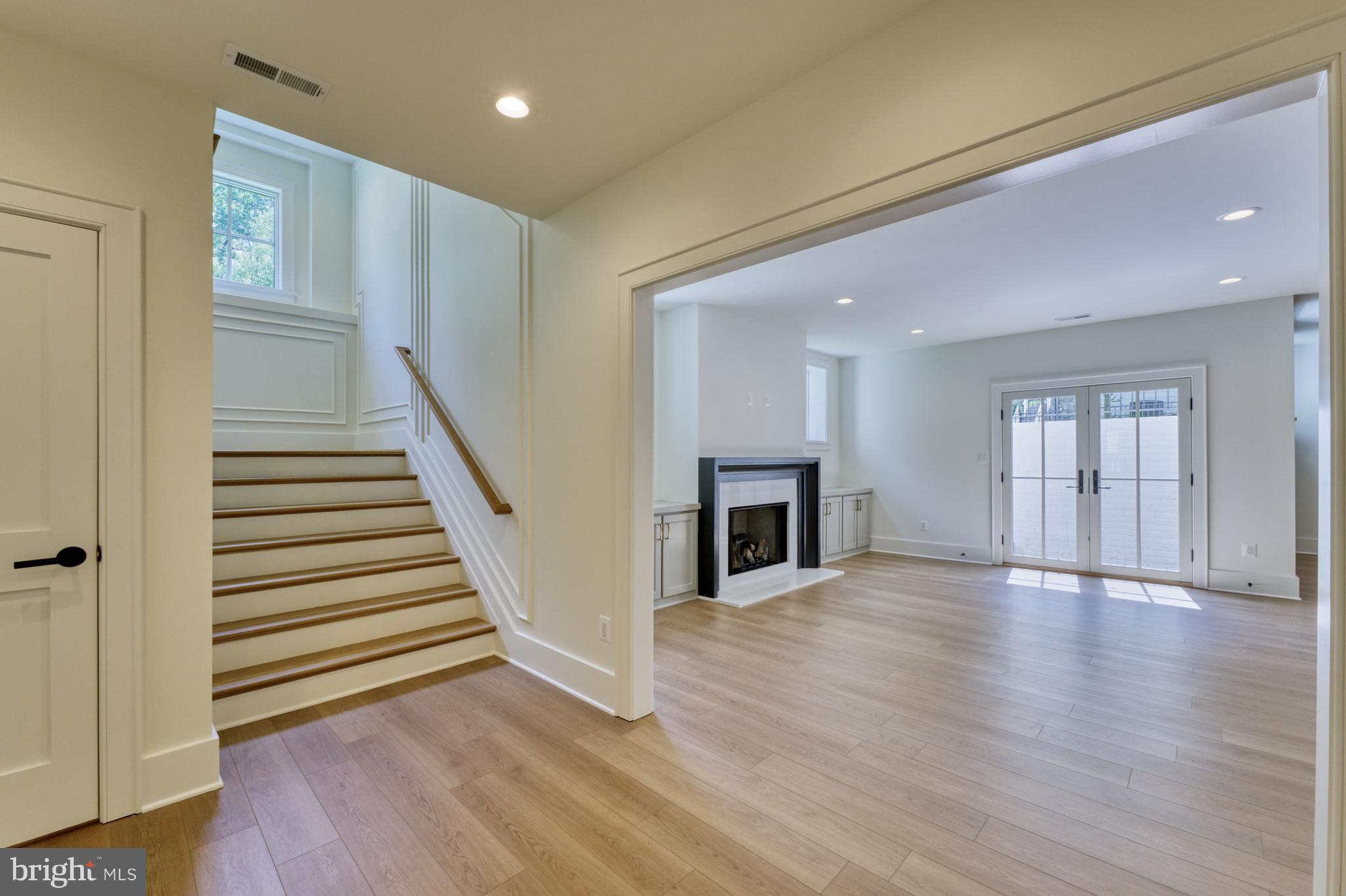 CHESTERBROOK WOODS - Residential
