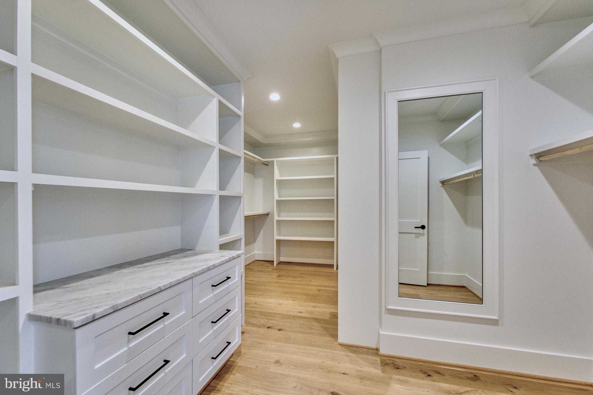 CHESTERBROOK WOODS - Residential