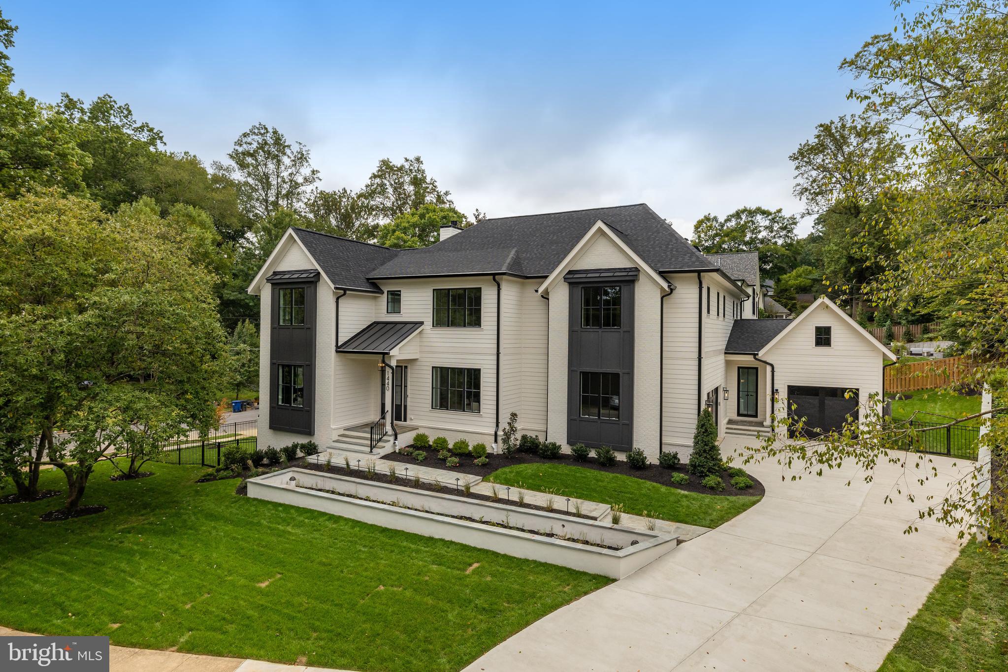 CHESTERBROOK WOODS - Residential