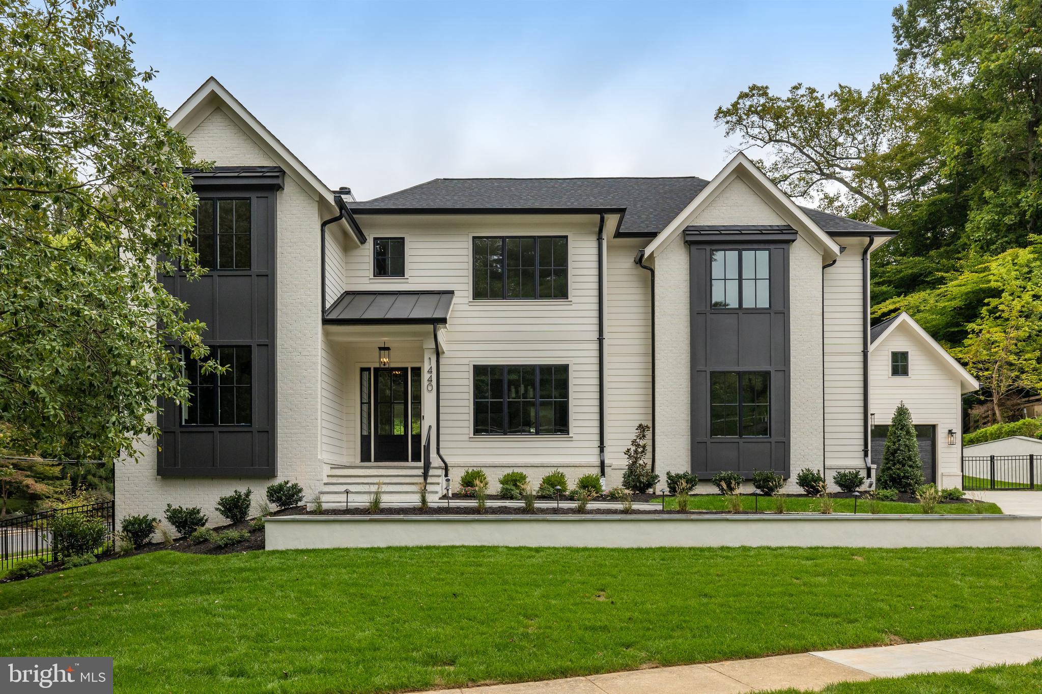 CHESTERBROOK WOODS - Residential