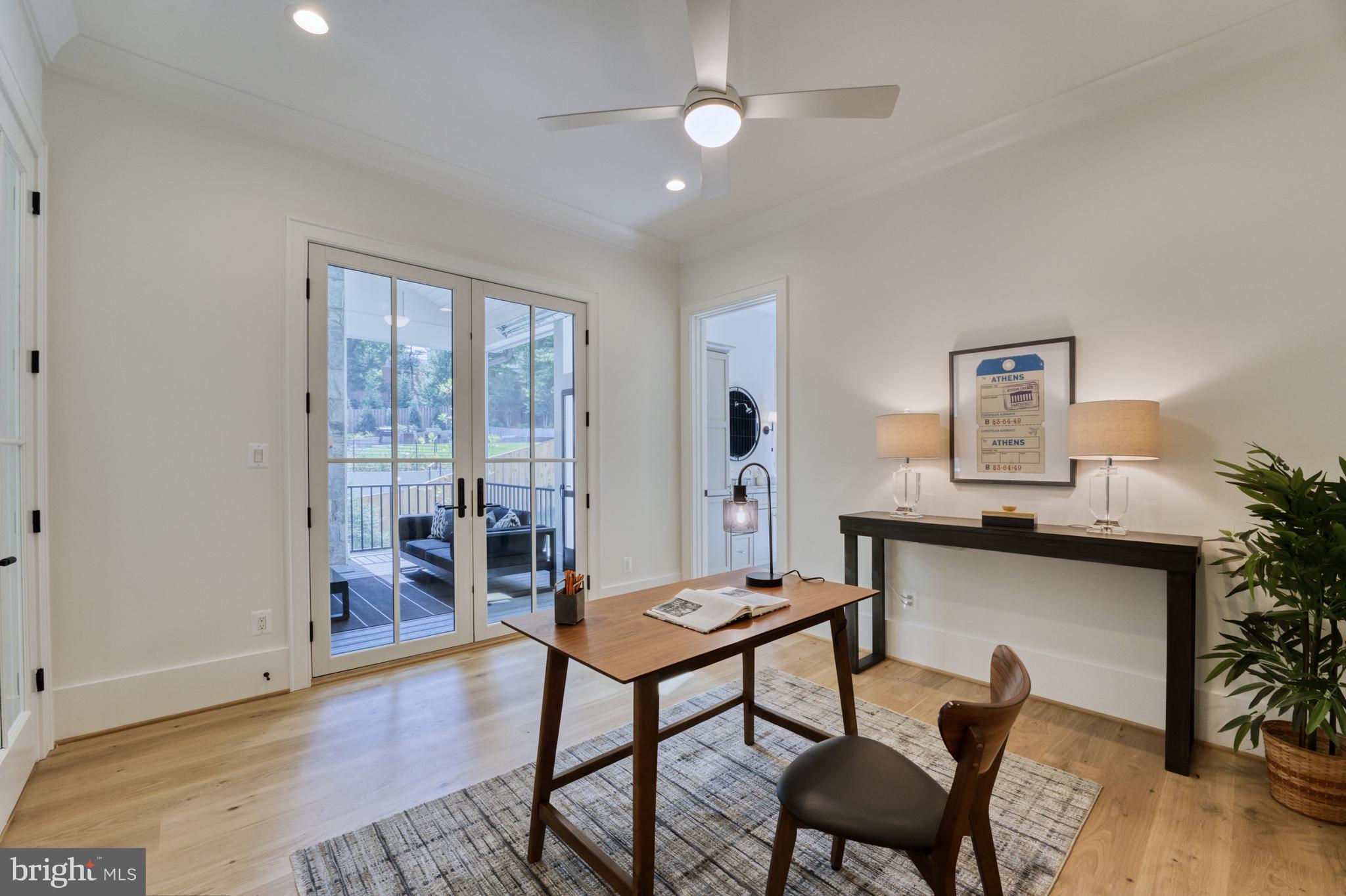 CHESTERBROOK WOODS - Residential