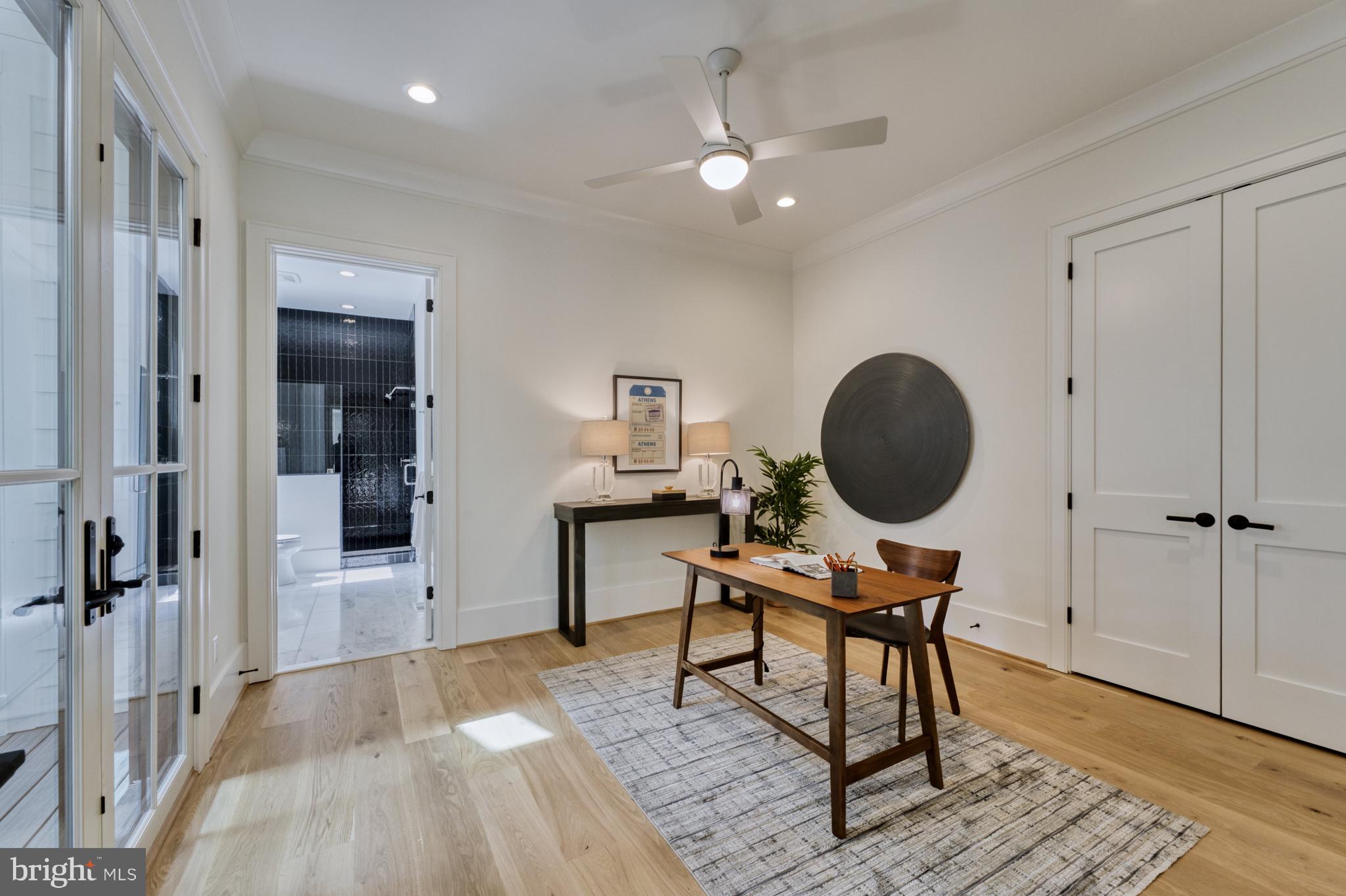 CHESTERBROOK WOODS - Residential