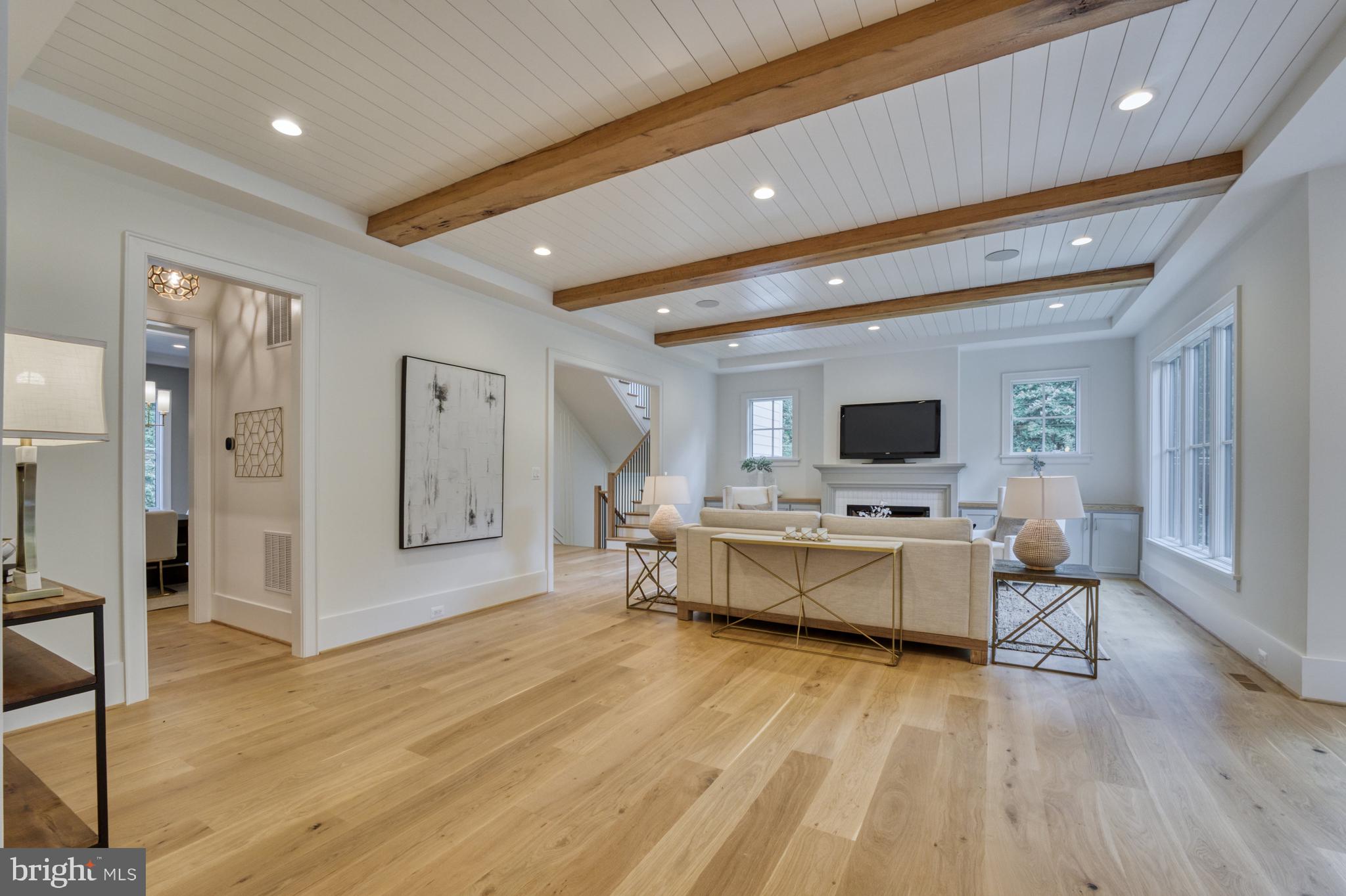 CHESTERBROOK WOODS - Residential