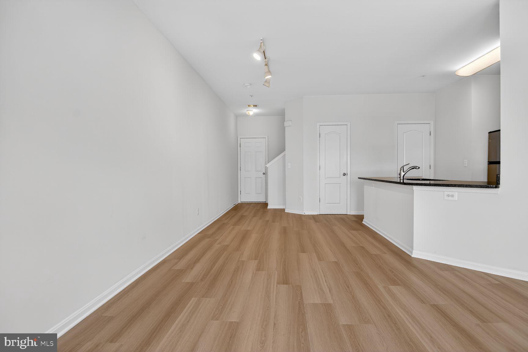 MERCER PARK CONDOMINIUM - Residential