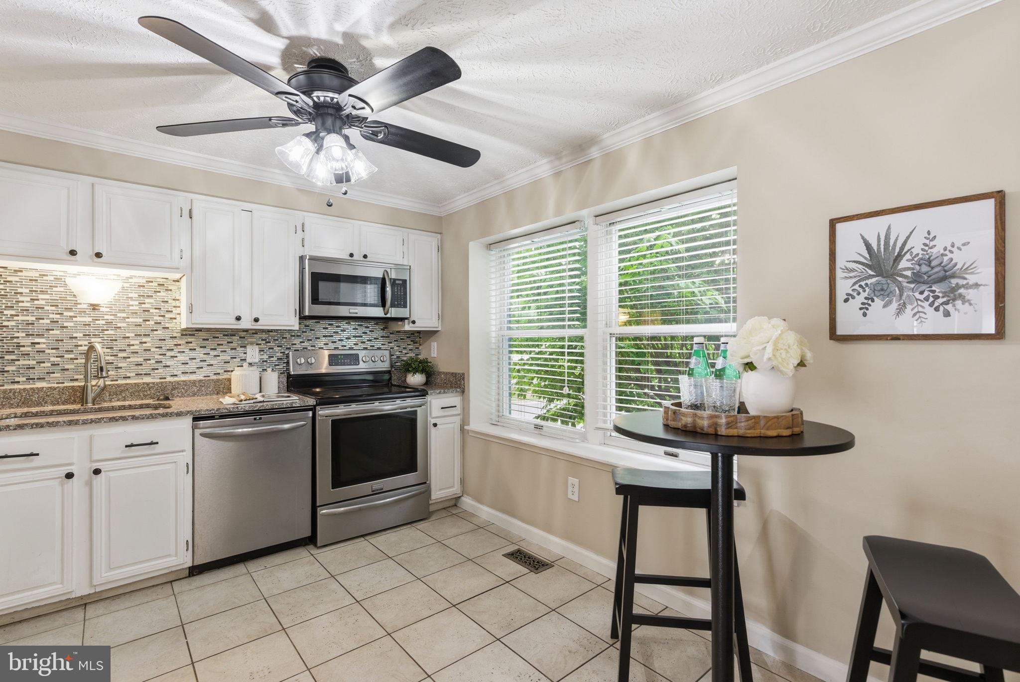 GUNNERS LAKE VILLAGE - Residential