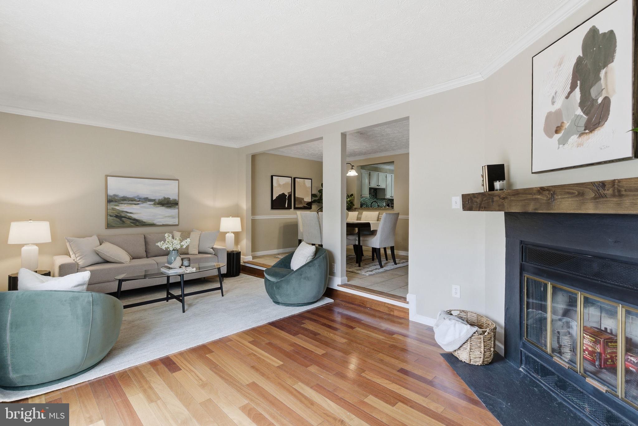 GUNNERS LAKE VILLAGE - Residential