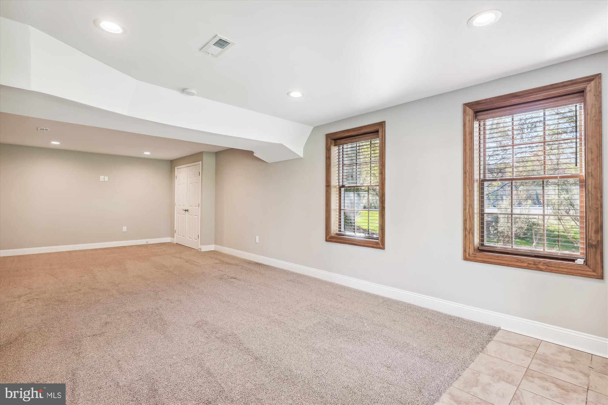 PINEY RUN MEADOW - Residential