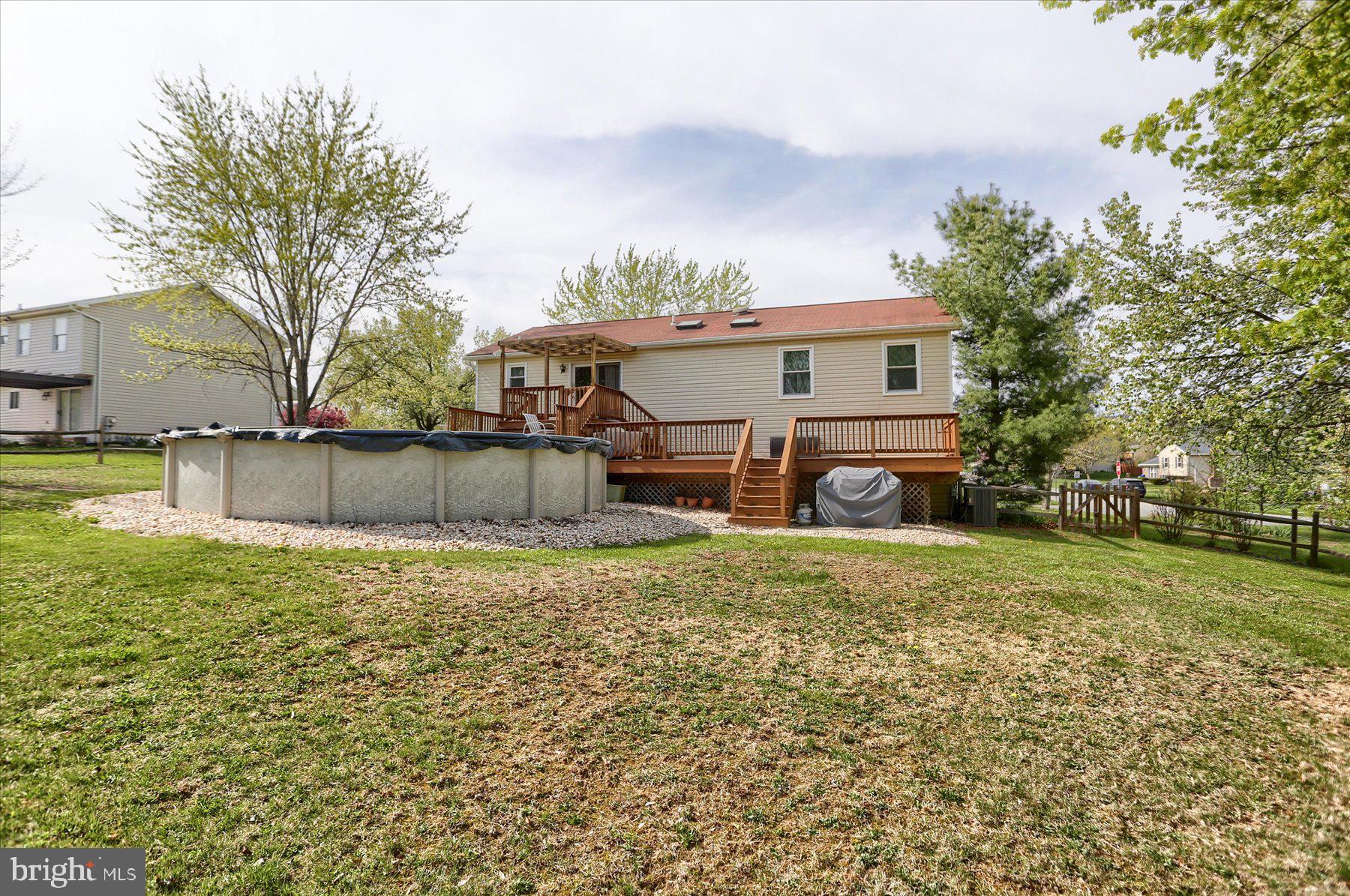 THE MEADOWS - Residential