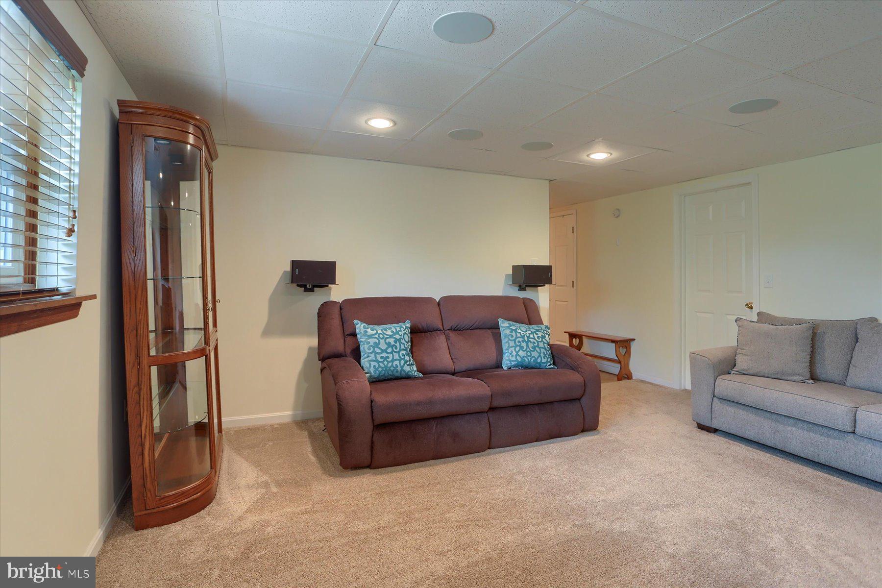 THE MEADOWS - Residential
