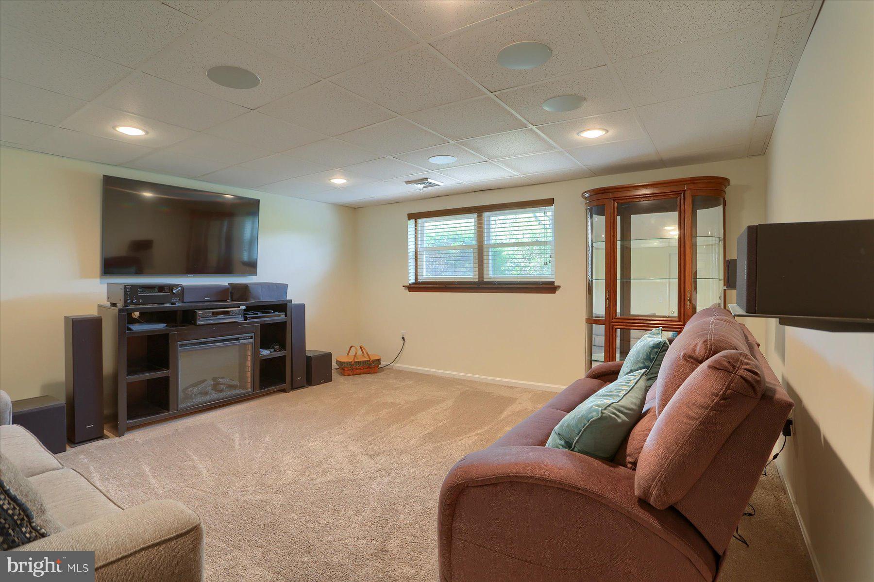 THE MEADOWS - Residential