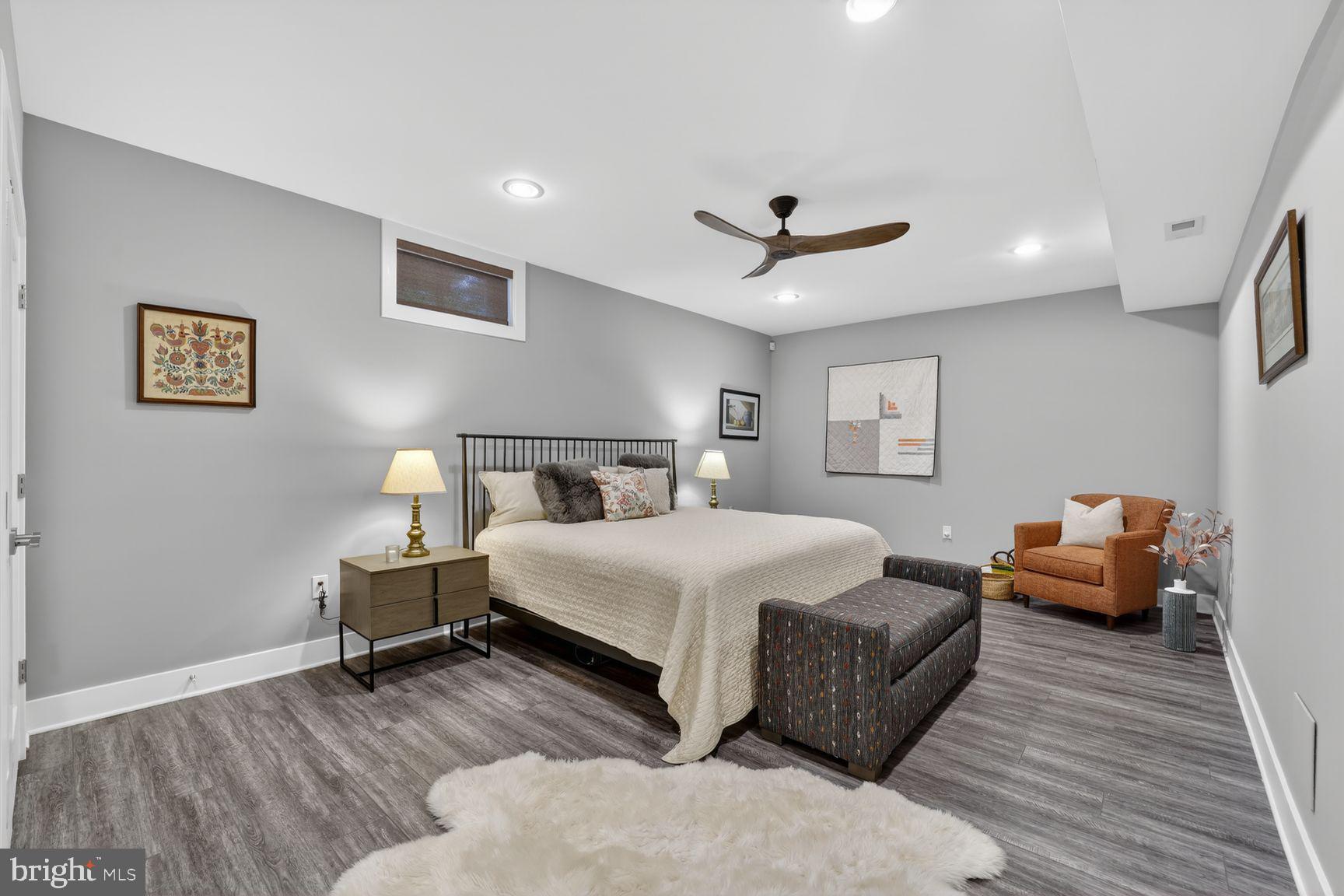 THE RIDINGS AT NORTH BRANCH - Residential