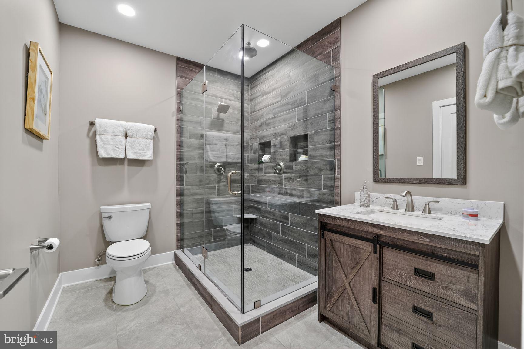THE RIDINGS AT NORTH BRANCH - Residential